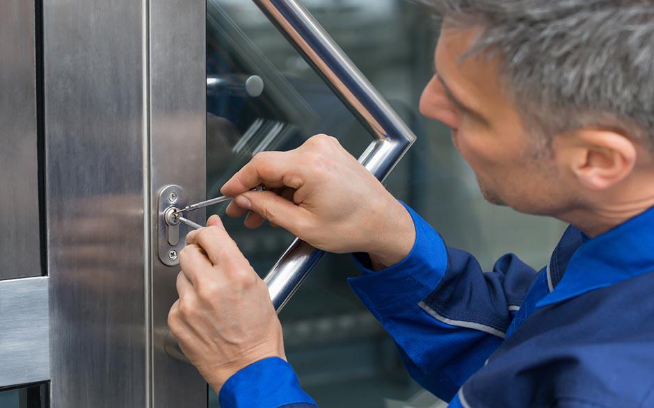 ouverture de porte claquée serrurier Le Mée-sur-Seine